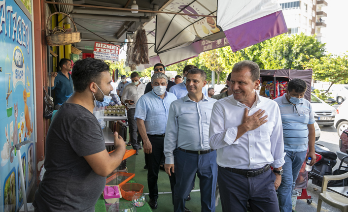 Seçer, Tarsus'ta Vatandaşlarla Buluşup Bayramlarını Kutladı