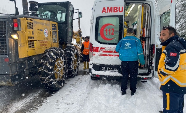 Mersin Büyükşehir, 7 Gün 24 Saat Karla Mücadele Ediyor