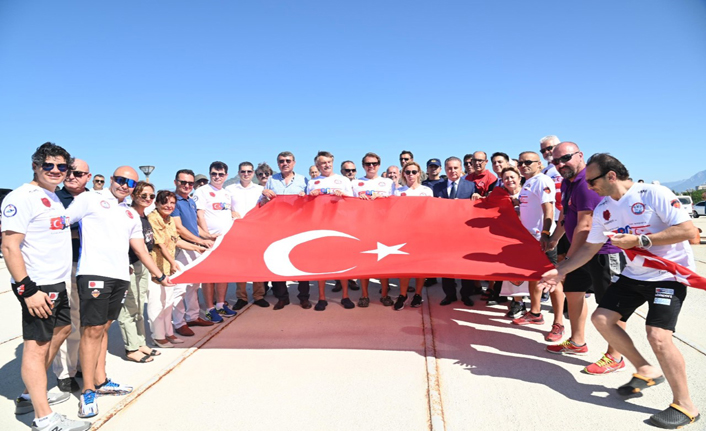 'Bayrağımız Kulaçlarla Kıbrıs'a' Etkinliği Başladı