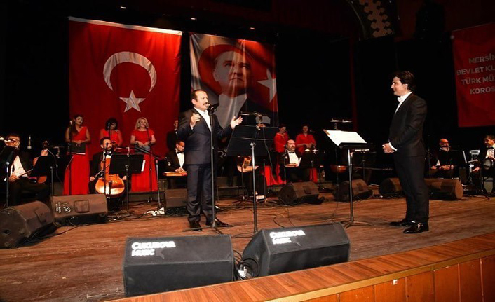 Vali Pehlivan, Cumhuriyet Bayramı Özel Konserine Katıldı