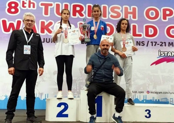 Akdenizli Kick Boksçular,  Dünya Kupası Şampiyonası’ndan Madalyalarla Döndü