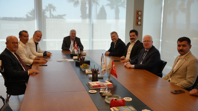 MHP Mersin Milletvekili Dr. Levent Uysal Deniz Ticaret Odasını Ziyaret Etti