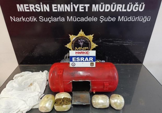 Kargo Paketindeki Uyuşturucuyu Mersin Polisi Yakaladı