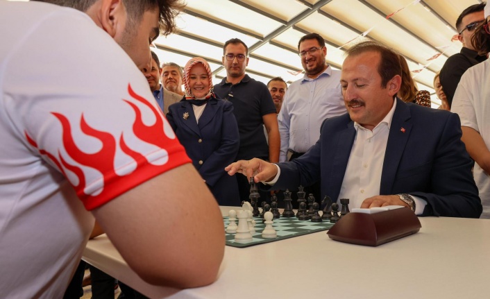 Vali Pehlivan Satranç Şampiyonası Kapanış Ve Ödül Törenine Katıldı