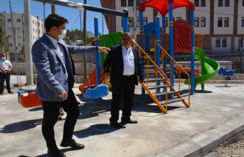 Gülnar Belediyesi Çocuklara Oyun Parkları Kazandırıyor