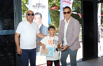 Silifke’de Satranç şampiyonları ödüllerini aldı