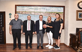 Türkiye Basketbol Federasyonu Heyetinden Başkan Seçer'e Ziyaret