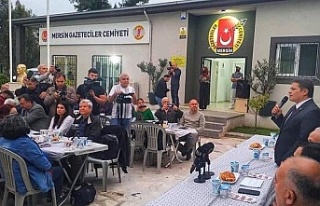 Gazeteciler iftar yemeğinde bir araya geldi