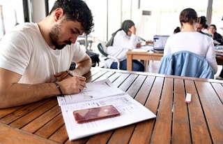 Mersin Büyükşehir’den Öğrencilere Ev Gibi Kütüphane