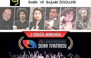 Büyükşehir’in Şehir Tiyatrosu 7 Ödüle Layık...