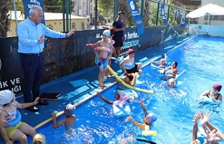 Akdeniz’de Yüzme Havuzu Çocukların Ayağına...