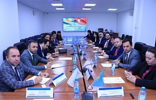 Türkiye-Kazakistan İş Forumu Almatı'da Gerçekleştirildi