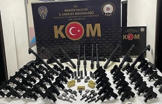 Silah Kaçakçıları Mersin Polisinden Kaçamadı