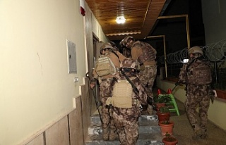 Mersin Polisinden Deaş’ın Kasasına Operasyon