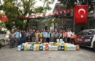 Yenişehir Belediyesi organik solucan gübresi dağıtımını...