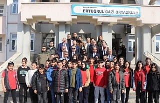Mersin’de Okul Bahçelerine 600 Adet Zeytin Fidanı...