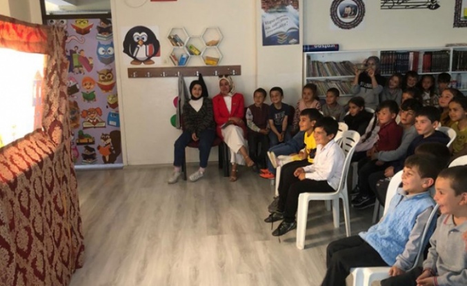 Gülnar Belediyesi Çocukları Hacivat ve Karagöz ile Buluşturuyor